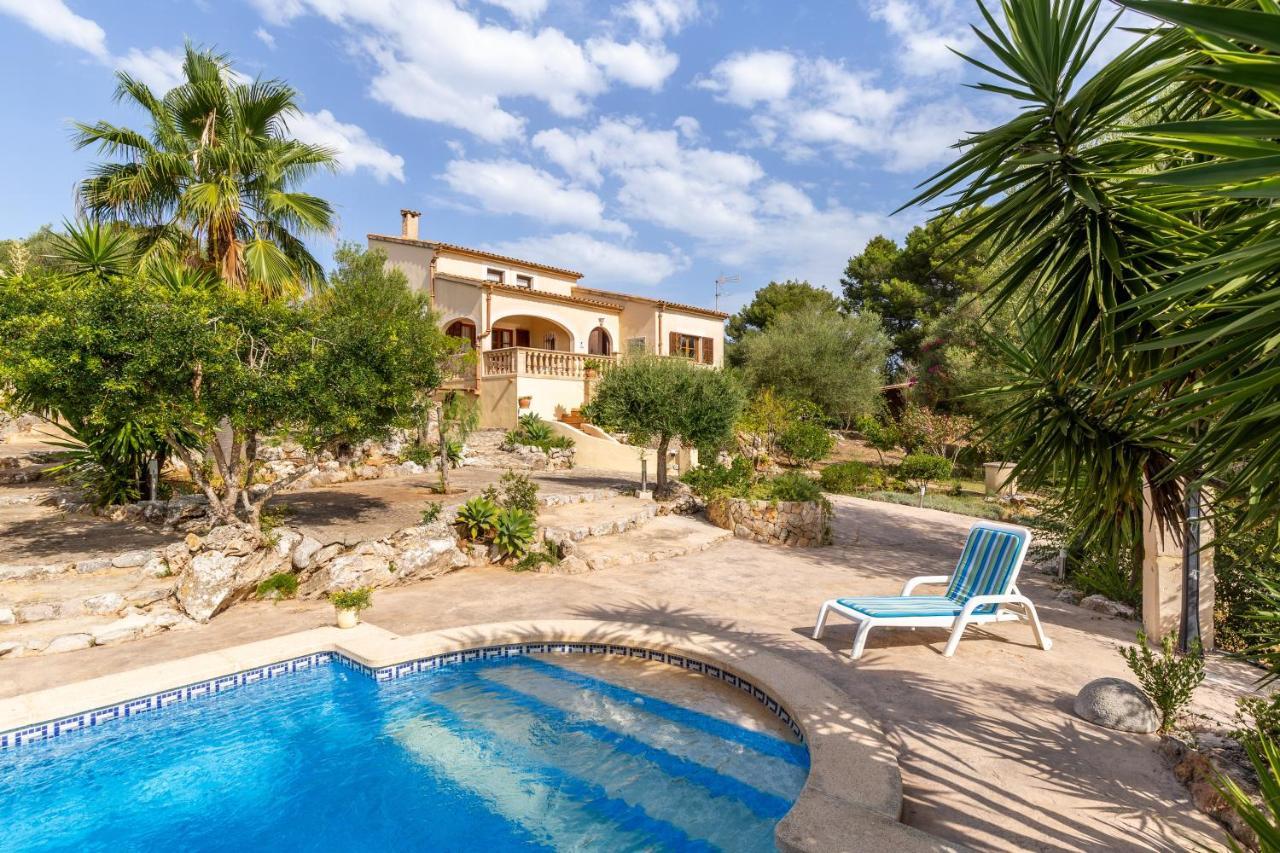 Sa Carbona Villa *